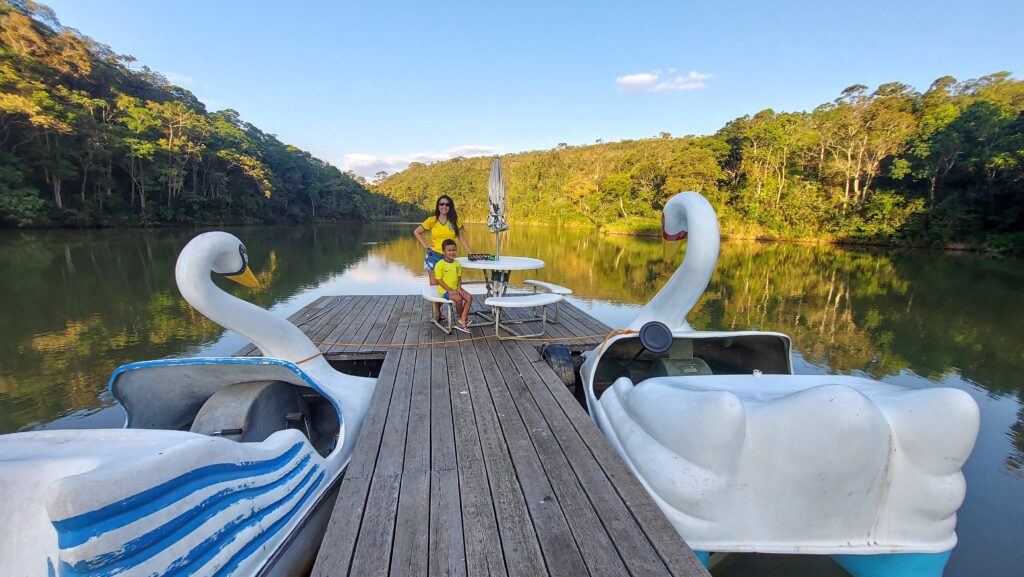 Lago e Pedalinho no Hotel Fazenda Boa Vida