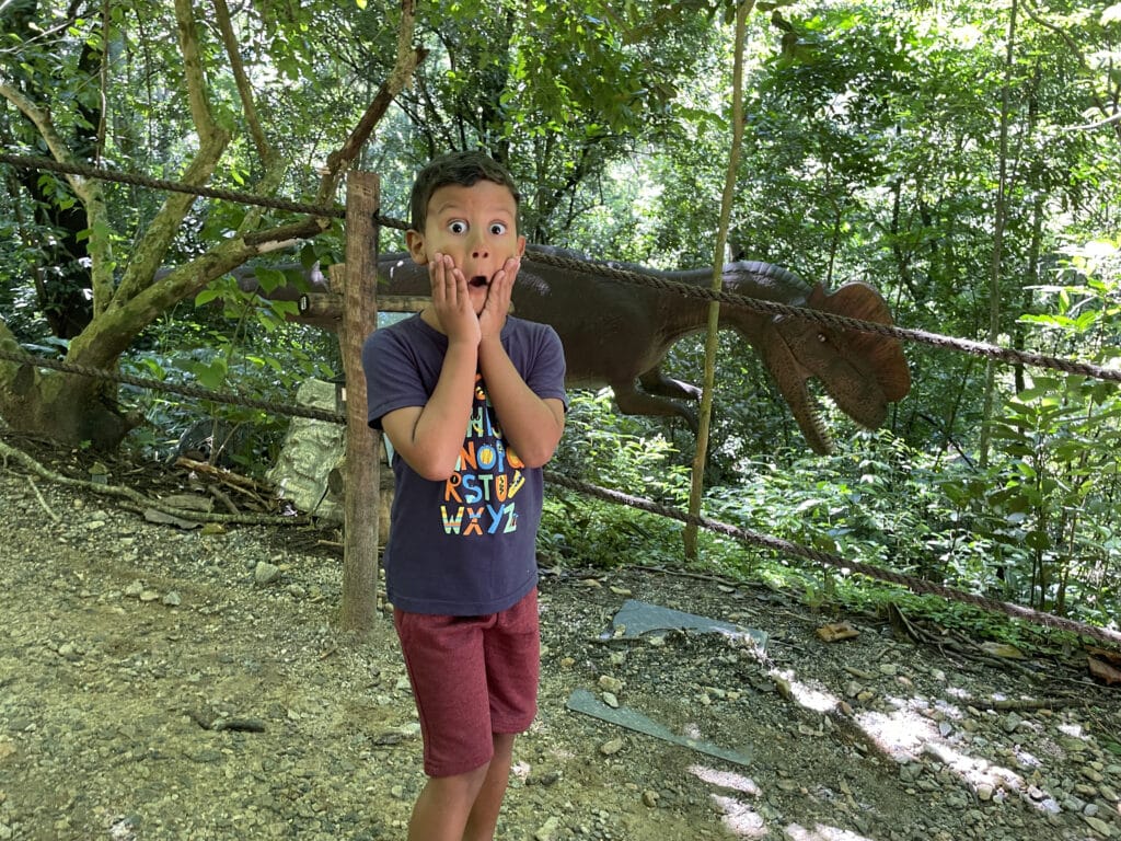 Trilha na Terra dos Dinos